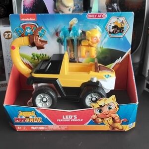 Paw Patrol Leo's Feature Vehicle- Cat Pack with Leo Figure. Brand New.